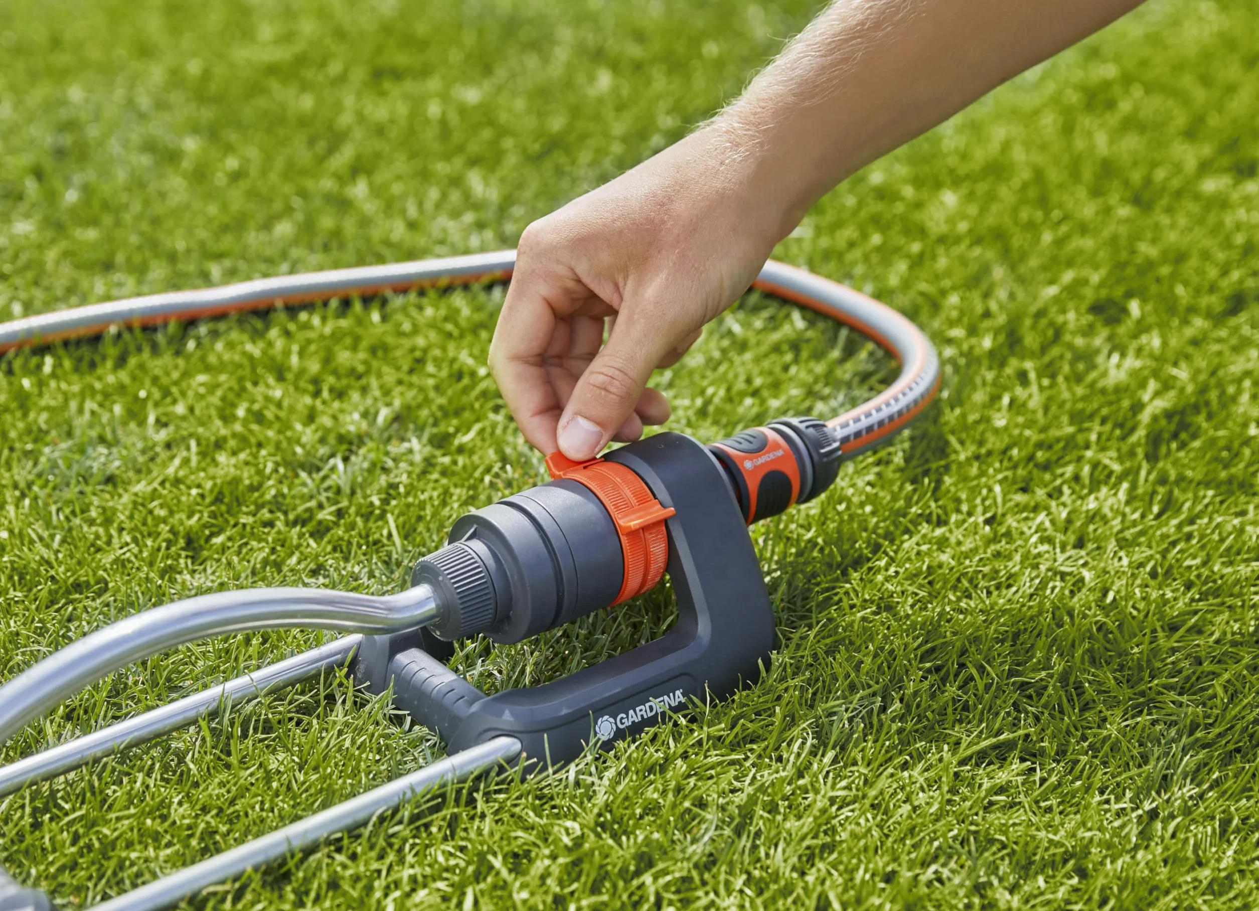 Gardena Zraszacz wahadłowy Aqua S 90–220 m² 7–17 m 13 m filtr metalowy