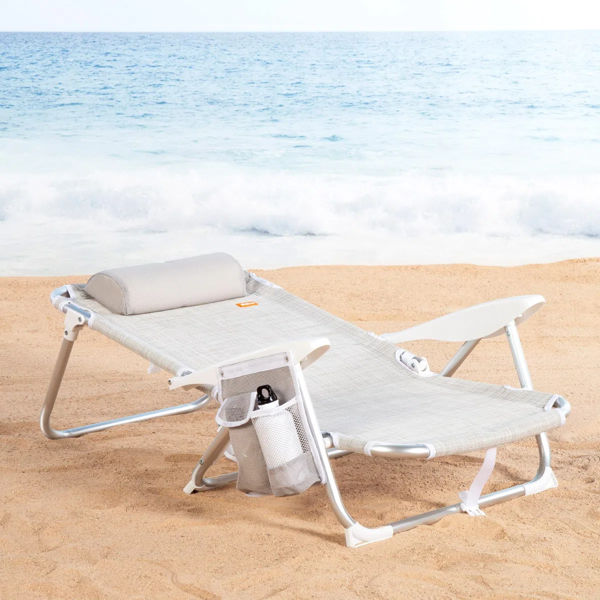 Aktive 62623 Krzesło plażowe, składane, z poduszką, 67 x 67 x 76 cm, leżak do leżenia, 4 pozycje, z uchwytem do noszenia, beżowe