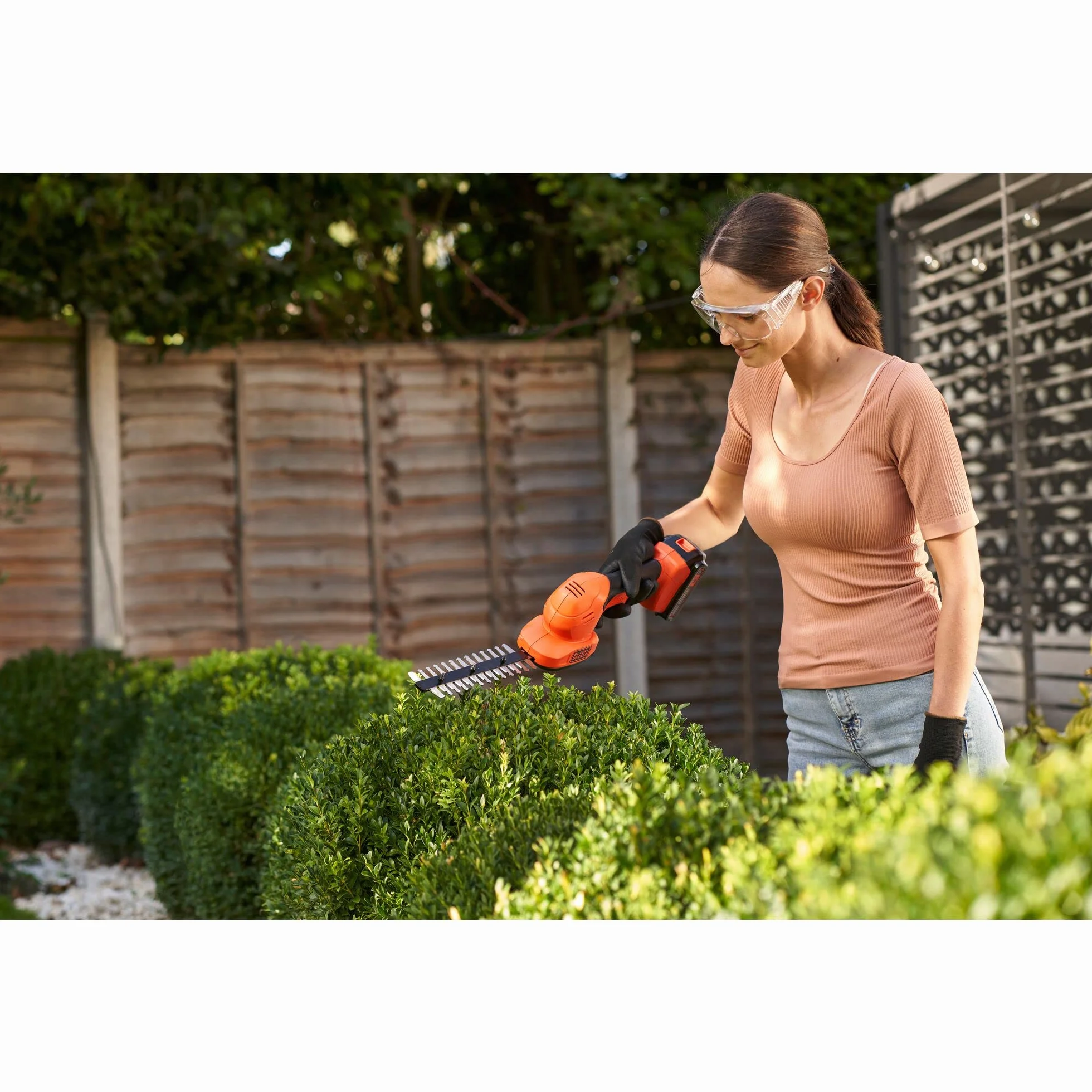 BLACK+DECKER nożyce do cięcia nożyc 18 V (jednostka bez baterii i ładowarki), pomarańczowy, czarny, BCSS18B-XJ