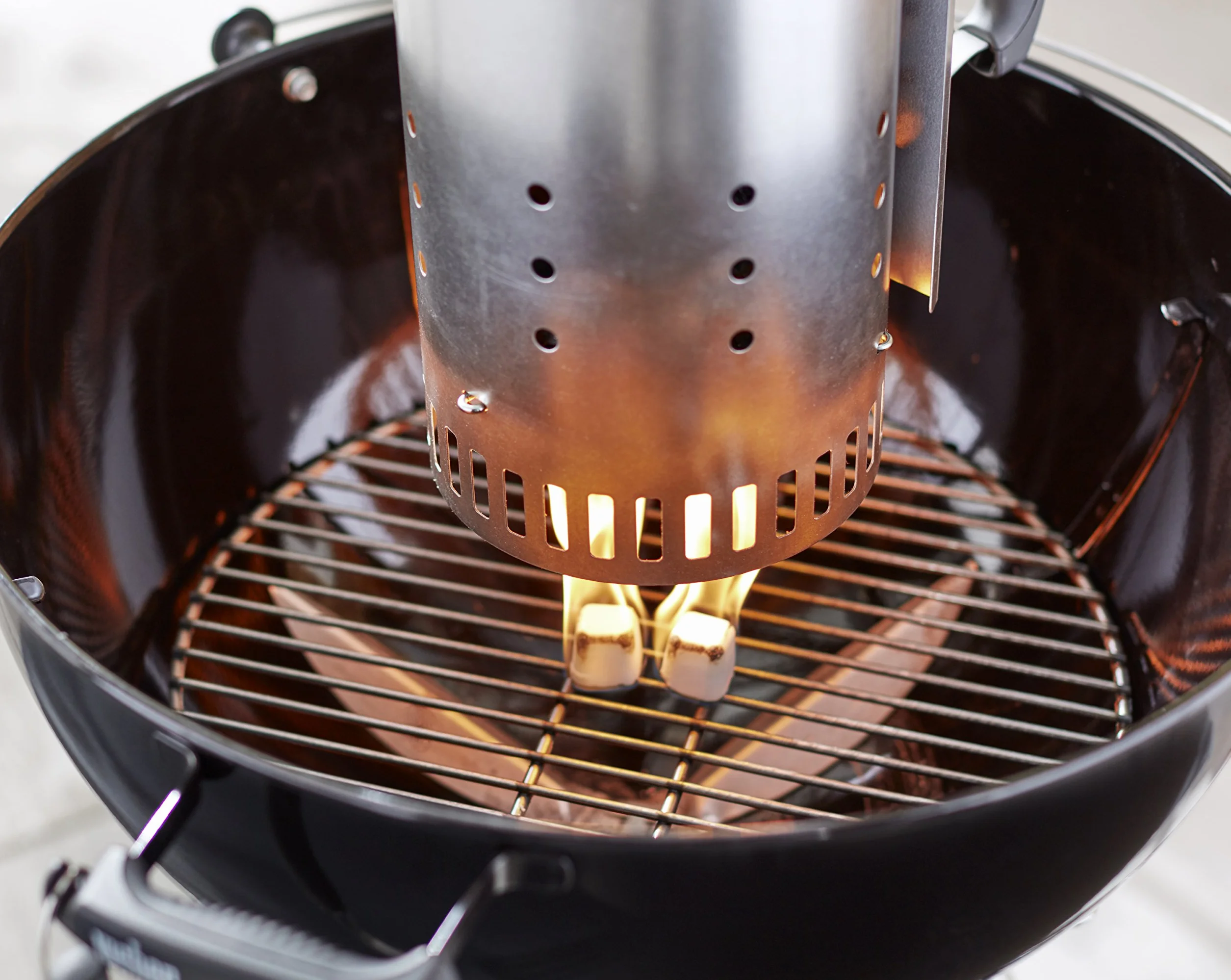 Weber Komin do Rozpalania Mały 20cm Kompaktowy z Dwoma Uchwytami do Grilli Węglowych Ø 47cm