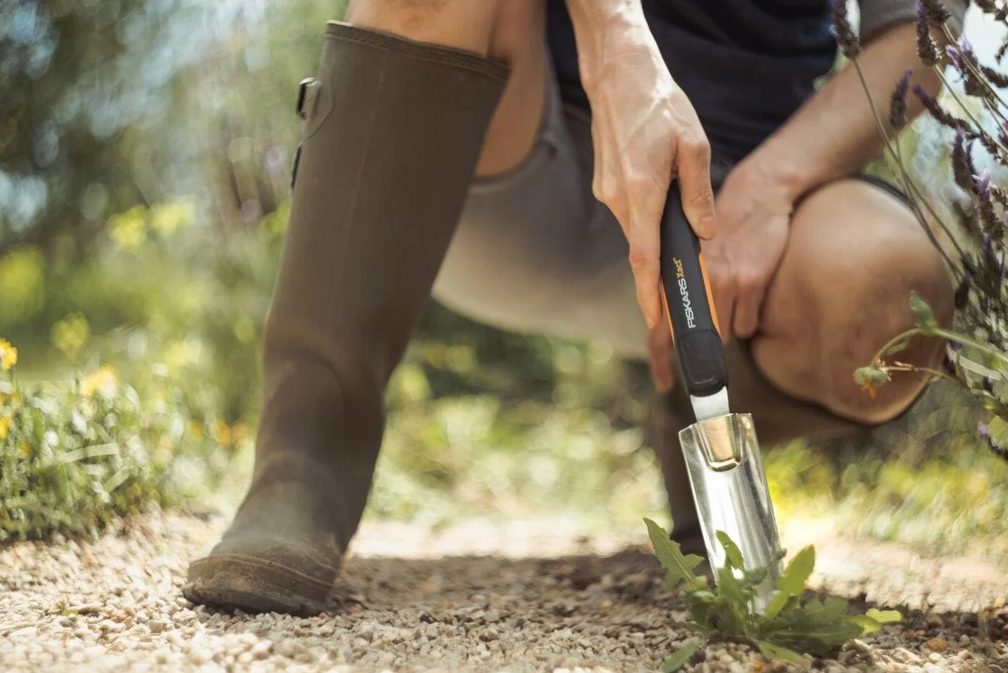 Fiskars Xact Chwastownik Ręczny 39.6 cm Czarny