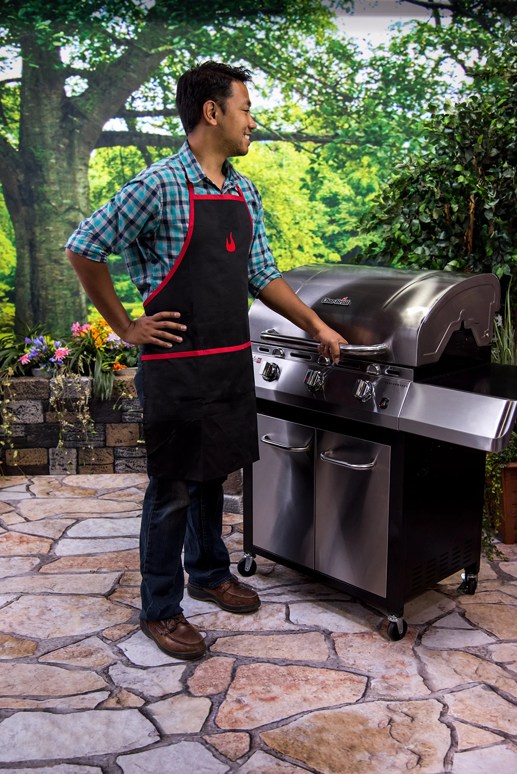 Char-Broil 140 517 – fartuch do grillowania z kieszeniami, czarny i czerwony.