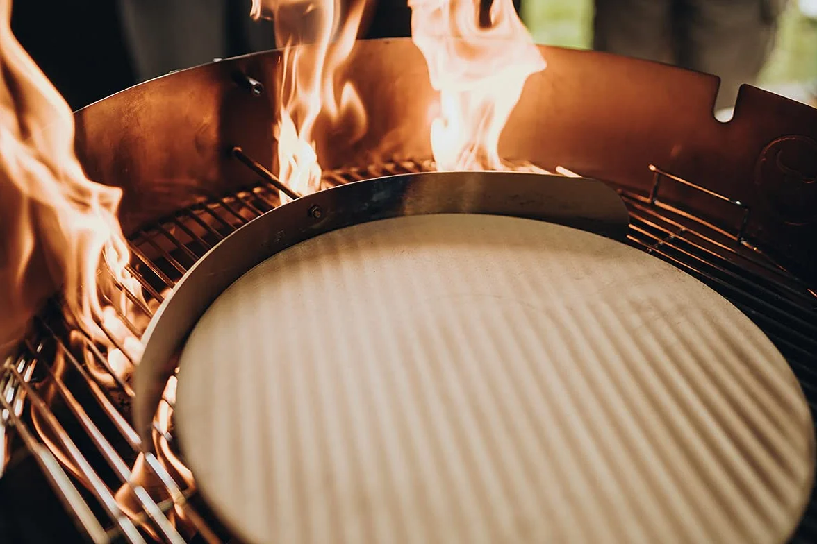 Moesta-BBQ 10373 kamień do pizzy nr 1 – okrągły Ø 36,5 cm z kordierytu, naturalny kamień do pizzy jak z pieca kamiennego u Włoch.