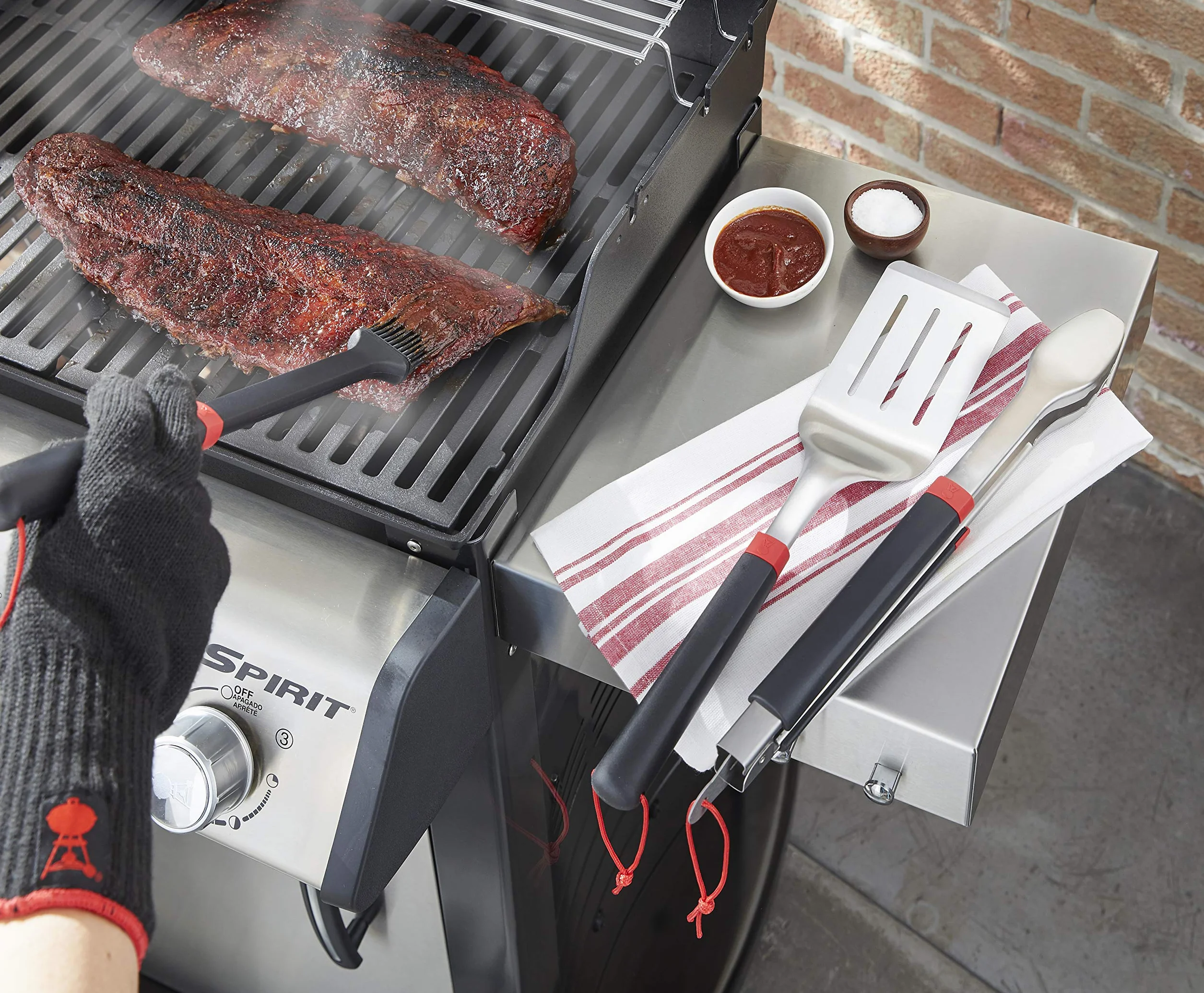 Weber Pędzel do Grilla (40cm), idealny do smarowania marynatami lub olejenia rusztu, z silikonowymi włosiami, nadaje się do mycia w zmywarce, z pętlą do zawieszenia - Czarny (6319)