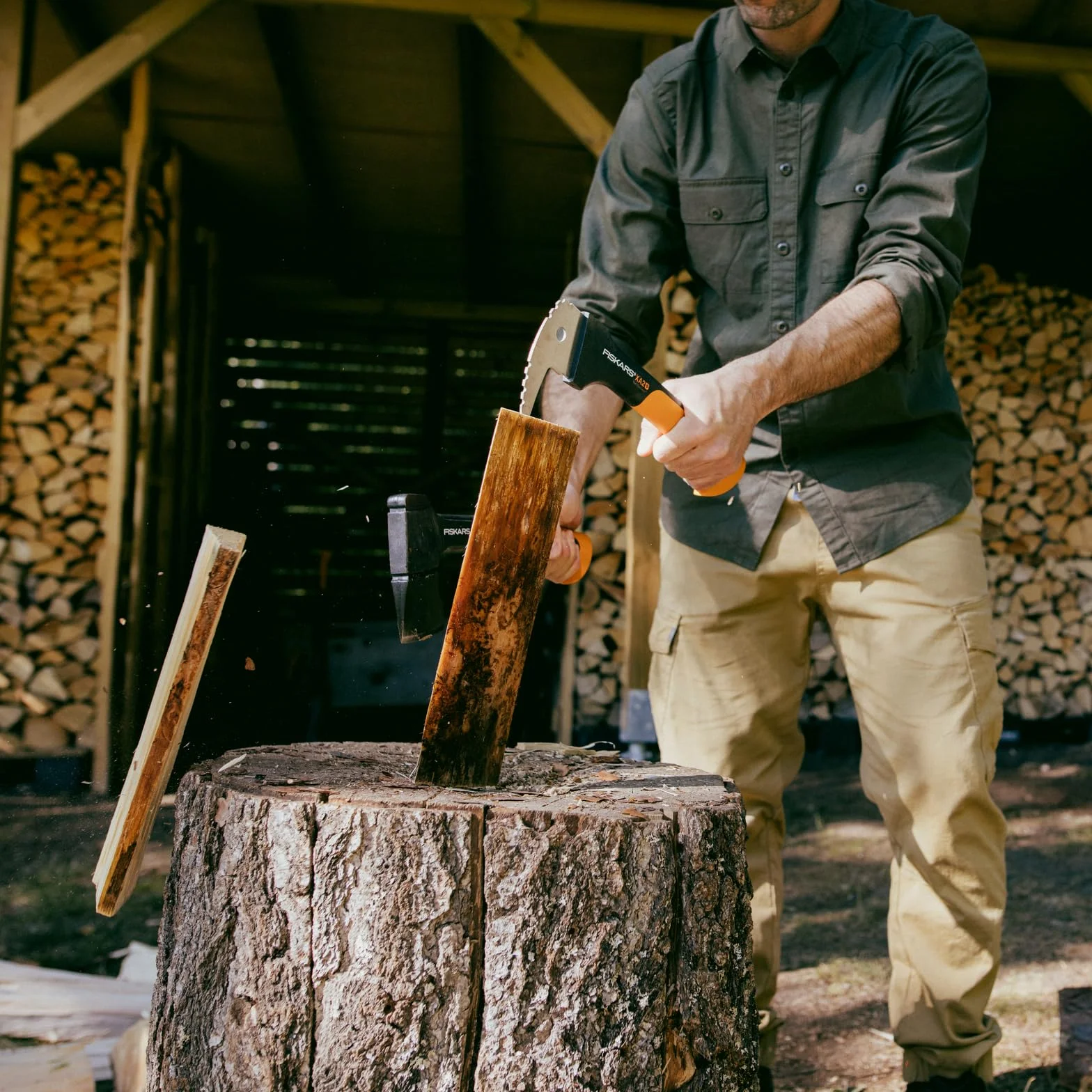 Fiskars WoodXpert Capina do podnoszenia pni, ostrze ze stali hartowanej, 34,8 cm, czarno-pomarańczowa