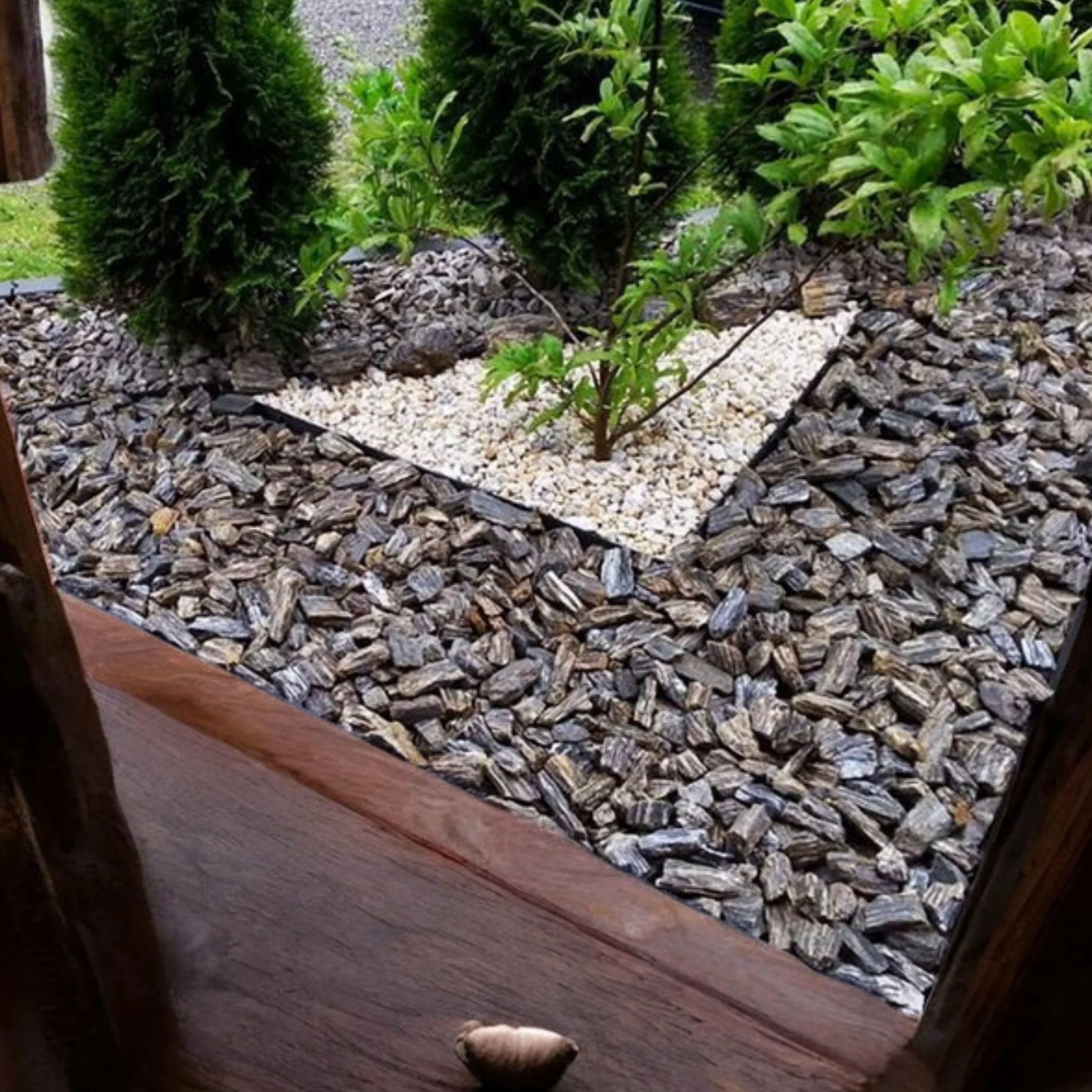 Kamienie gnejs kora kamienna 31-63 mm, żwirek ozdobny do ogrodu i kształtowania krajobrazu - kamień dekoracyjny - naturalna dekoracja ogrodu - kamyki - 3-6 cm