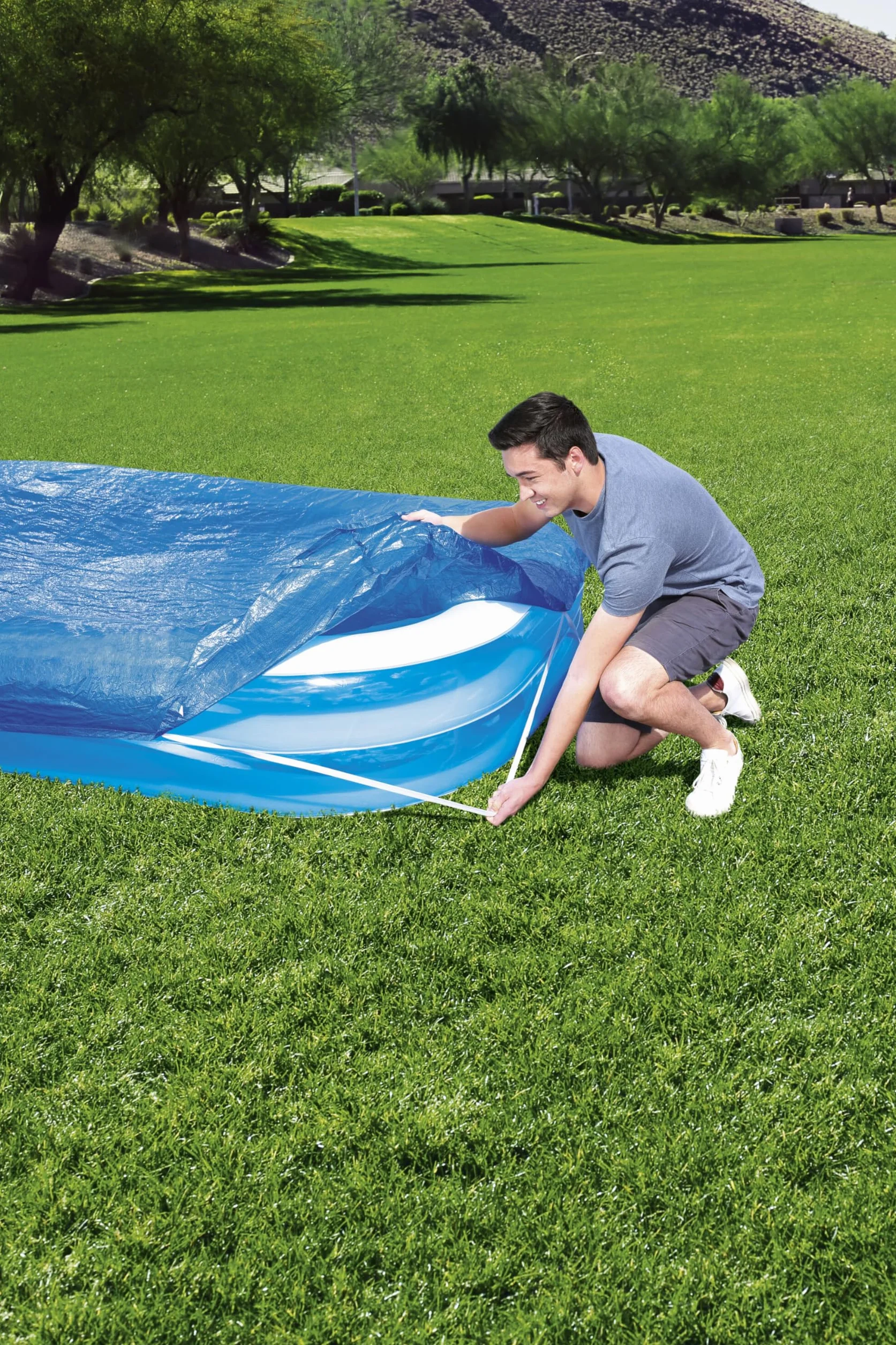 Bestway Flowclear™ 8'7" X 69" X 20"/2.62M X 1.75M X 51Cm Pool Cover