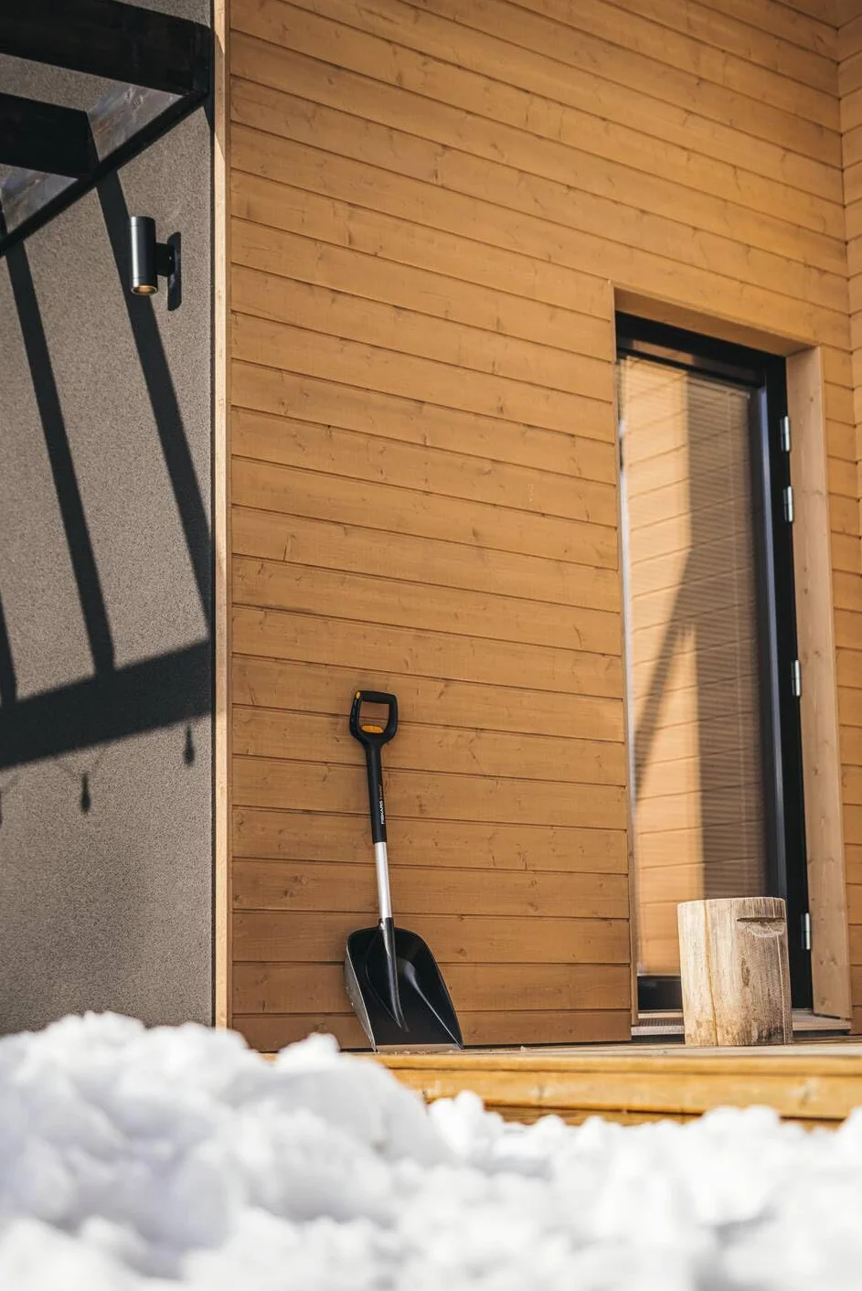 Fiskars Szufla samochodowa X-series teleskopowa 79,5-98,7 cm aluminium stal tworzywo sztuczne czarna srebrna