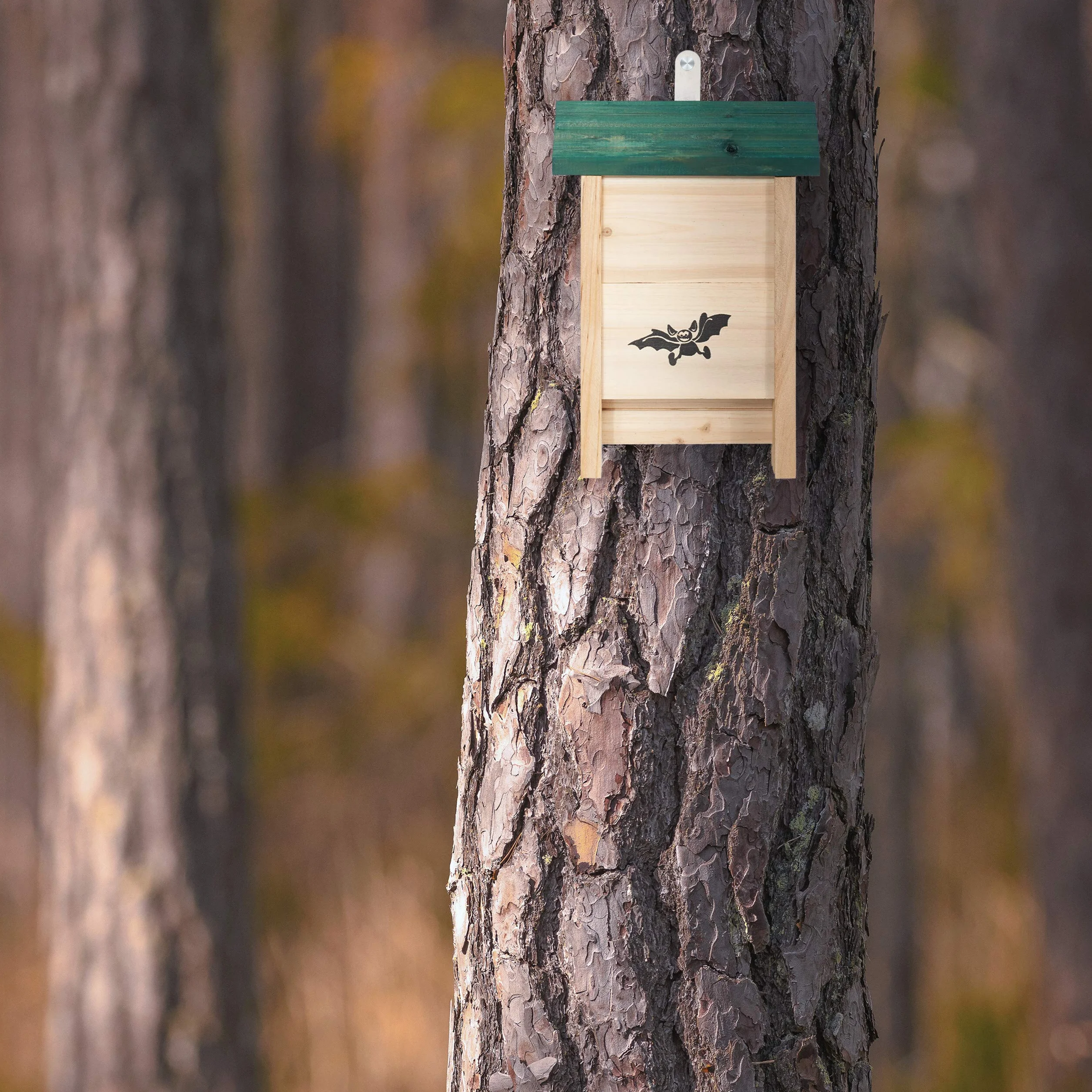 Relaxdays Bat Box, schronienie dla nietoperzy, wykonane z surowego drewna, wys. x szer. x gł.: 25,5 x 18 x 6 cm, naturalny/zielony