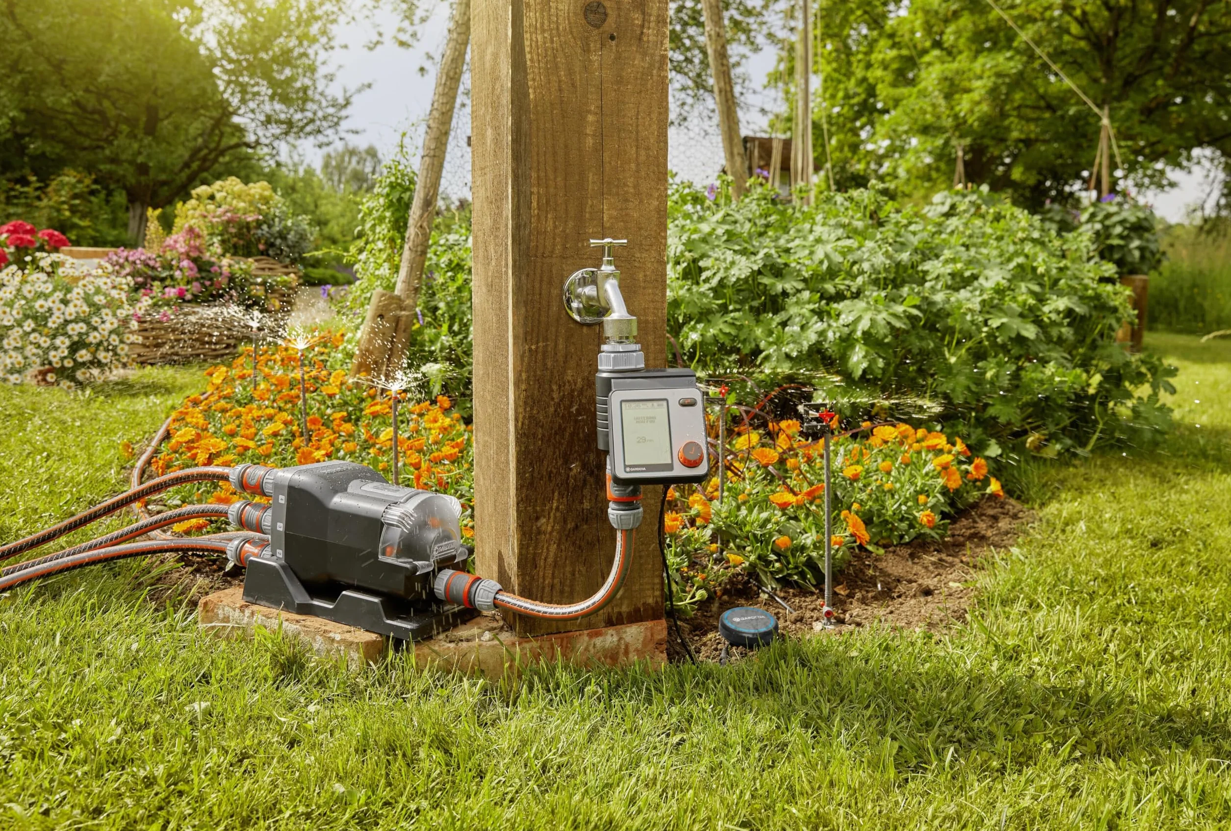 Gardena dzielnik wody automatic: dzielnik 6-drożny, prosta obsługa, niewielkie rozmiary, uniwersalny w użyciu, idealny także do niskiego ciśnienia wody, gwint zewnętrzny 3/4’’ (1197-20)