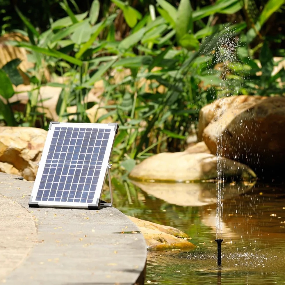 Słoneczna pompa wodna, 10W Solar Wody Wysokość 200 cm,z panelem słonecznym i 3 dyszami do kąpieli ptaków, akwarium, mały staw, ogród