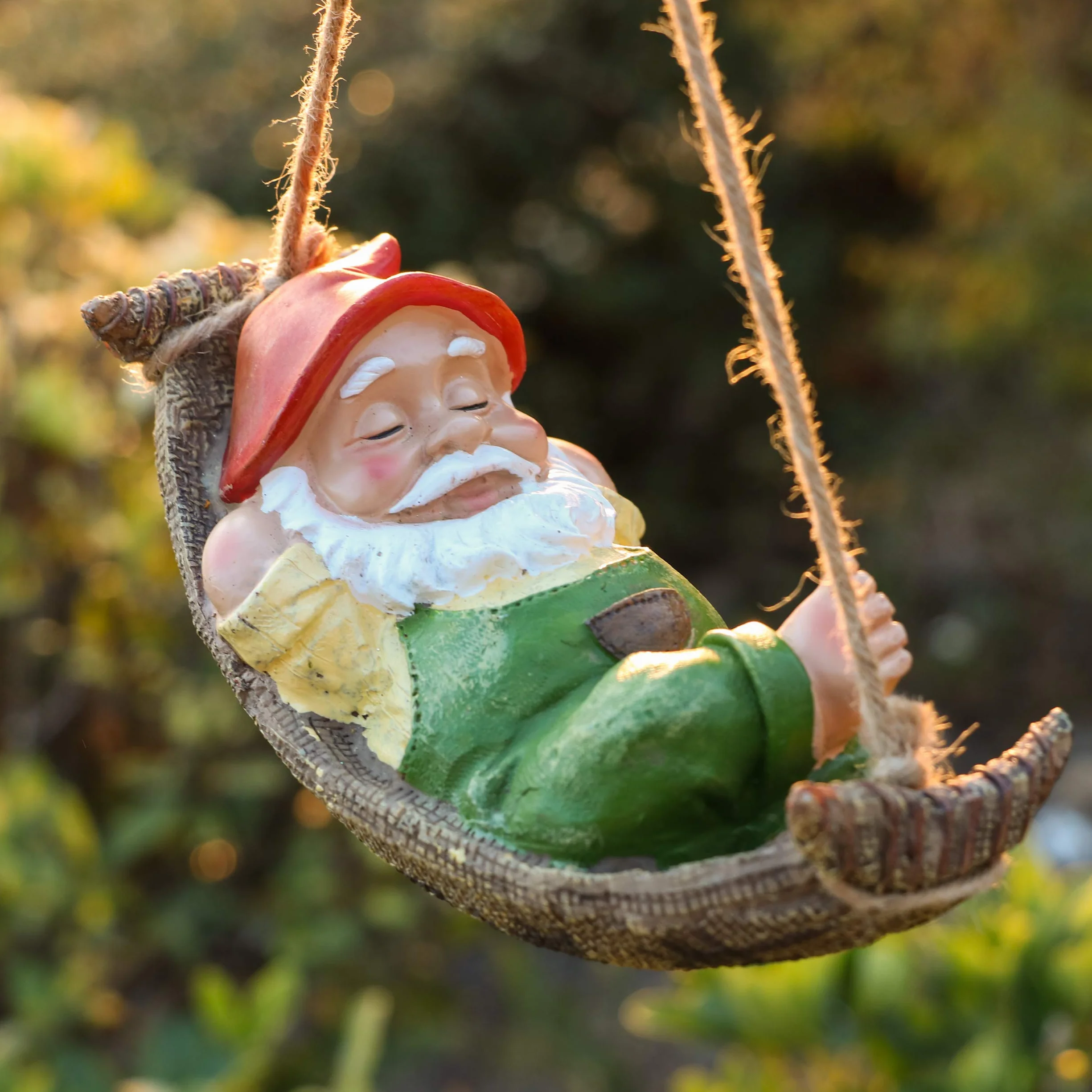 TERESA’S COLLECTIONS Fairy Garden Gnome Statue, Wodoodporna żywica Wisząca Ozdoba Ogrodowa do Dekoracji Trawnika Ogrodowego na świeżym Powietrzu lub Jako Prezent Dla Dzieci