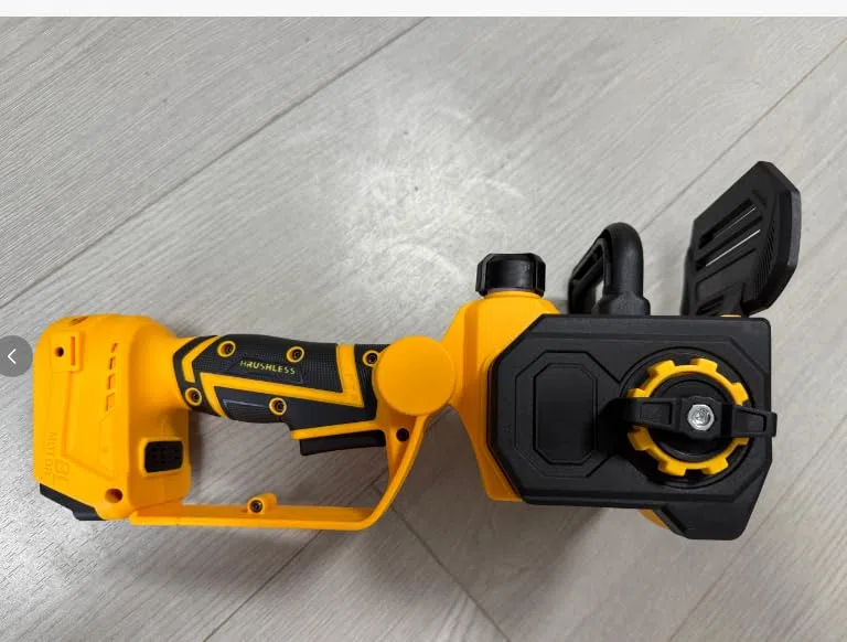 WingFly Akumulatorowa piła łańcuchowa 12 cali do Milwaukee M18 18 V, bezszczotkowy silnik | Elektryczna piła łańcuchowa z brzeszczotem 30 cm, prędkość łańcucha 5350, automatyczny system smarowania (bez akumulatora)