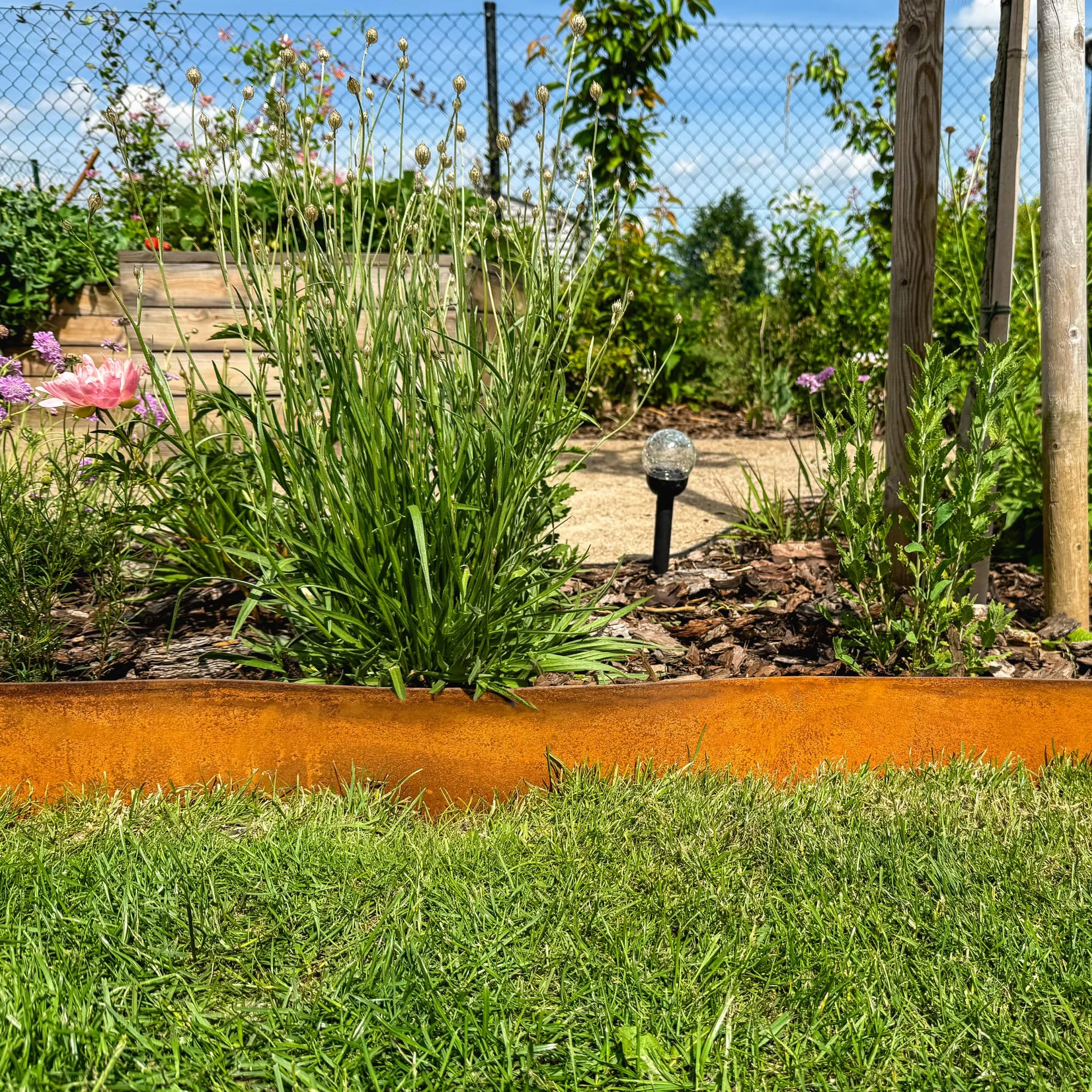 UNIGARDIA Corten stalowe obrzeże do trawnika, 10 m, metalowe obrzeże ogrodowe, wysokość 14 cm, łatwy montaż, wstępnie zardzewiałe obramowanie krawędzi ogrodu, w zestawie 1 para rękawic montażowych