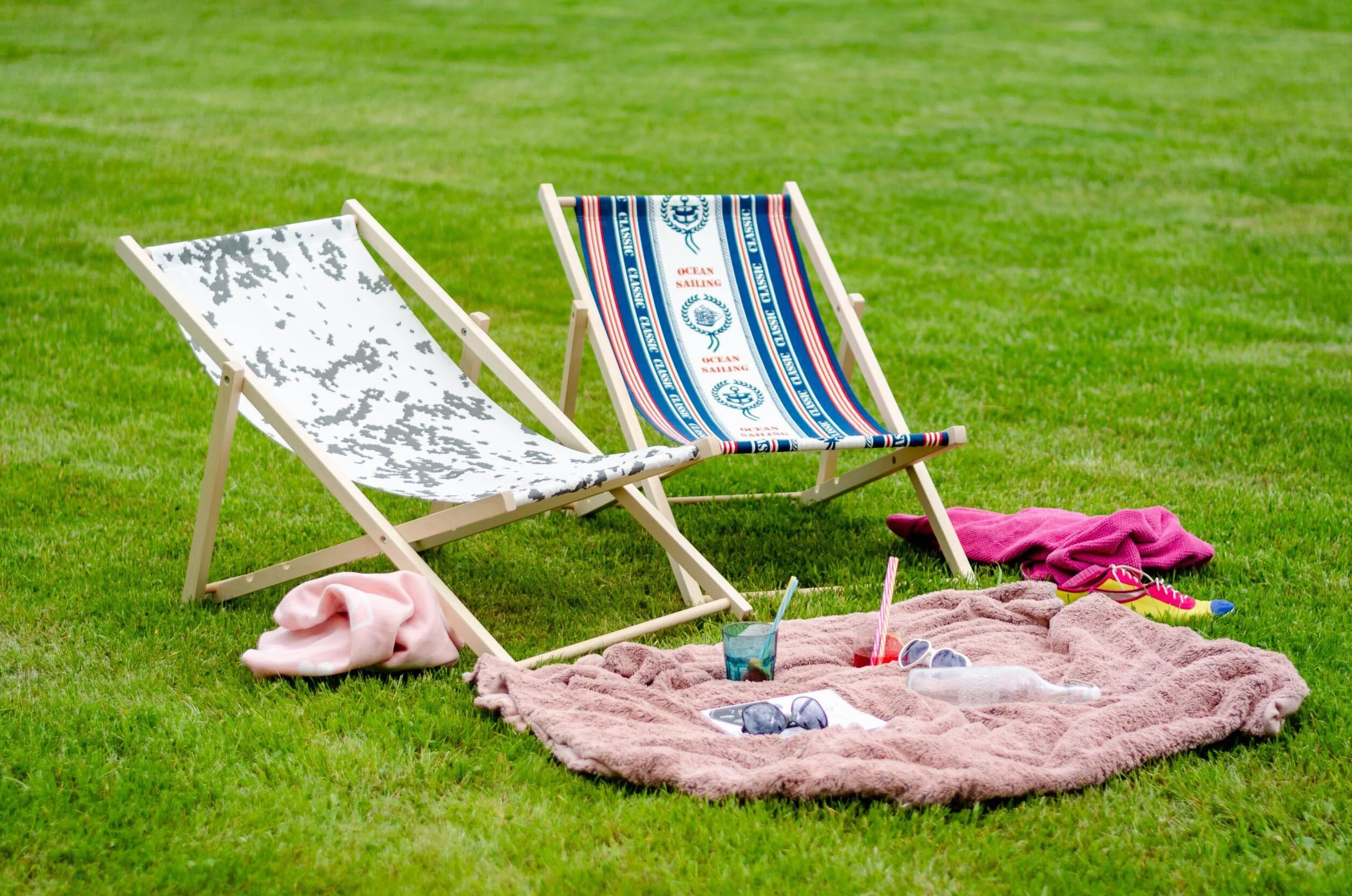 Leżak plażowy drewniany 119 cm x 58 cm do 120 kg Biało-pomarańczowy Regulowany Składany