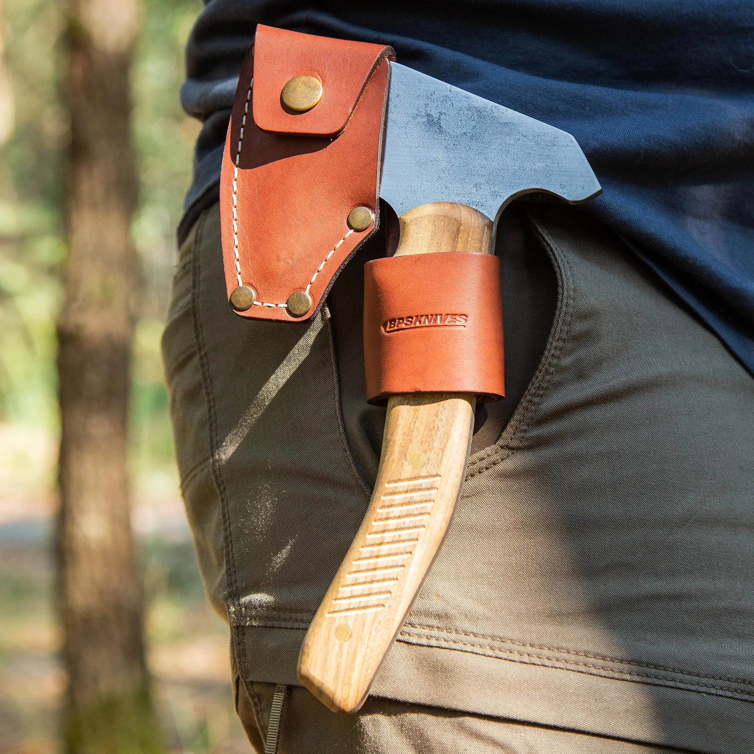 BPS Knives Bushcraft Axe with Leather Sheath - Pełnowymiarowa siekiera kempingowa - Toporek z węglowej stali - Siekiera kempingowa do ścinania drewna i ogrodnictwa.