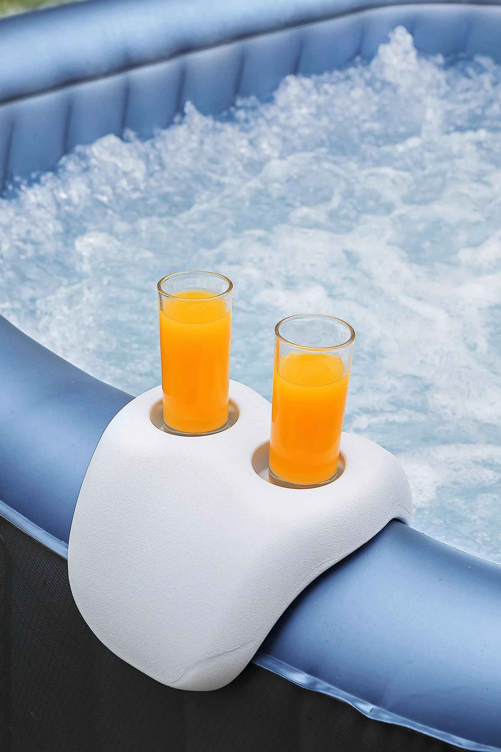 Poliuretanowe poduszki pod zagłówek i uchwyt na kubek do jacuzzi