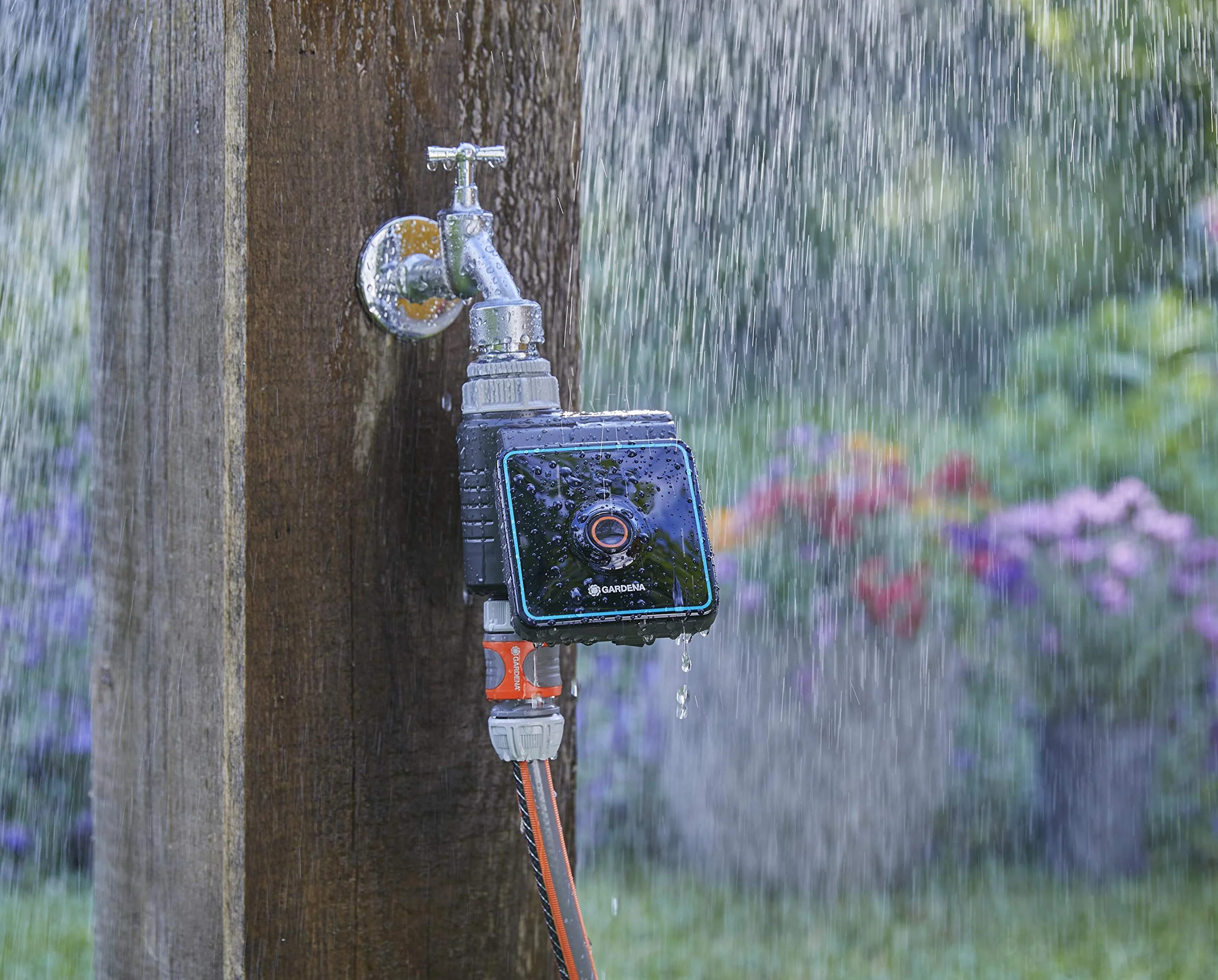 Gardena sterownik nawadniania za pomocą aplikacji Bluetooth®: Autom. nawadnianie ogrodu i balkonu, konfig. za pomocą aplikacji, cykle nawadniania w 3 harmonogramach, zasięg 10 m (01889-20)