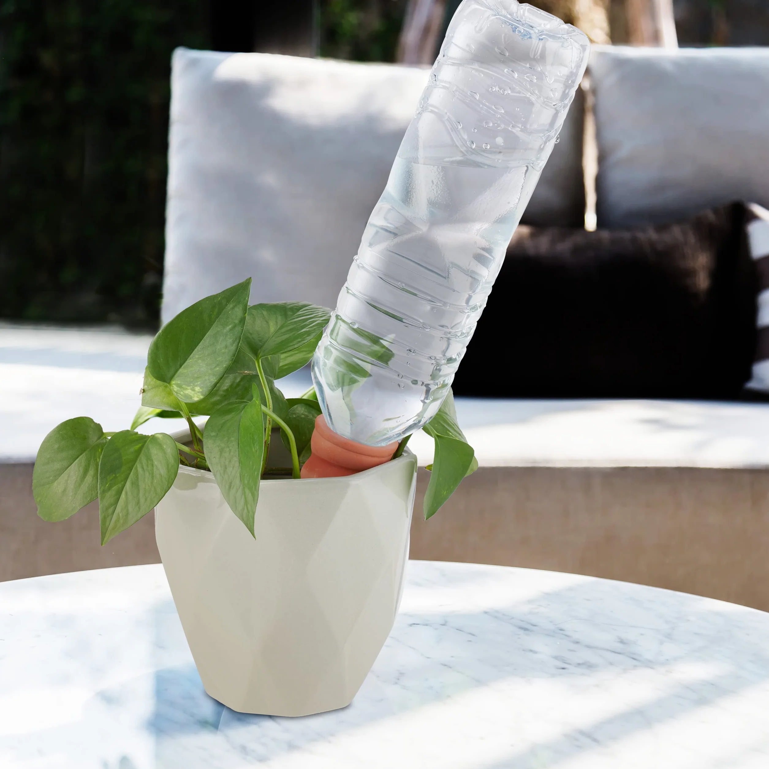 Relaxdays Zestaw 6 stożków glinianych, stożek do podlewania butelek PET o pojemności 1,5 l, do roślin pokojowych i skrzynek balkonowych, terakota