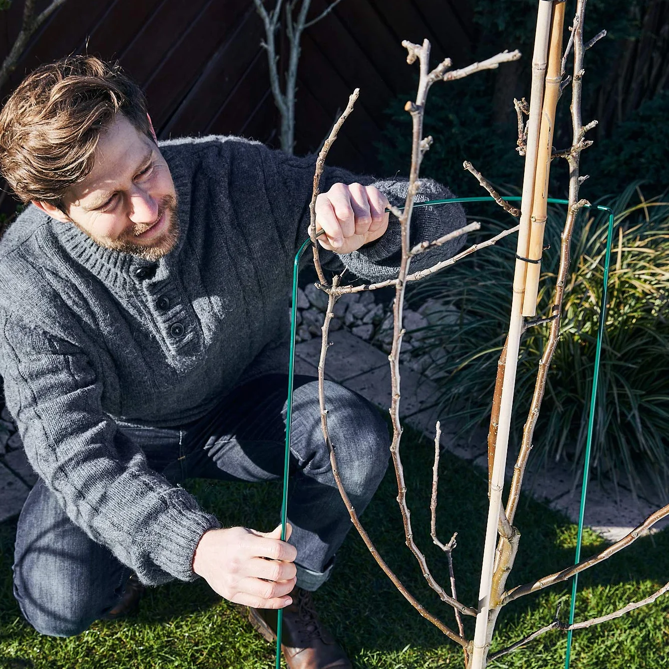 GardenGloss Podpórki Do Krzewów Ze Stali Powlekanej (10 Sztuk) - Uchwyt Na Byliny Półokrągłe 100 cm x 40 cm - Podpórka Pod Kwiaty Do Hortensji I Róż - Podpórka Do Roślin Ze Stali