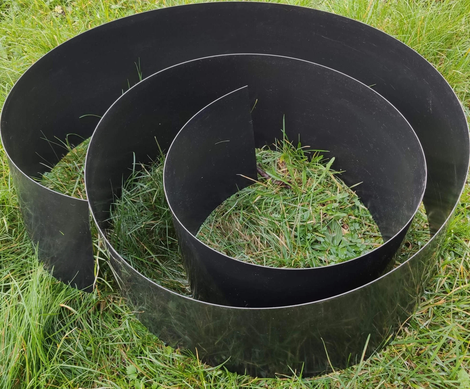 wyjątkowo mocny i sztywny. Materiał: PP, pielęgnacja trawy, elastyczne obrzeże ogrodowe, 20 cm x 10 m, kolor czarny, grubość: 800 mikronów