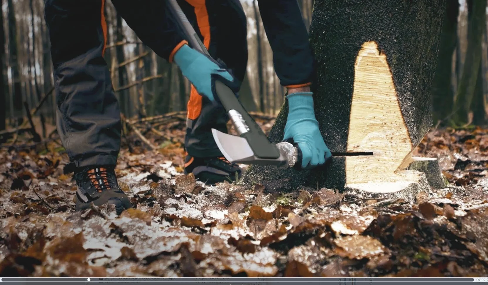 Gardena siekiera rozłupująca 2800 S: uniwersalna siekiera do różnych prac związanych z drewnem, powłoka antyadhezyjna, nakładka ochronna ze stali nierdzewnej, funkcja młotka, 70 cm (8719-48)