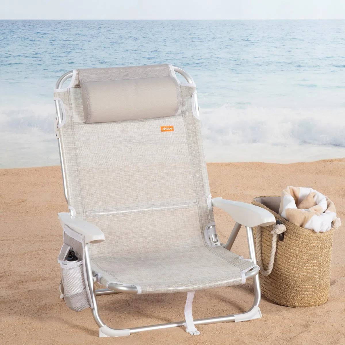 Aktive 62623 Krzesło plażowe, składane, z poduszką, 67 x 67 x 76 cm, leżak do leżenia, 4 pozycje, z uchwytem do noszenia, beżowe