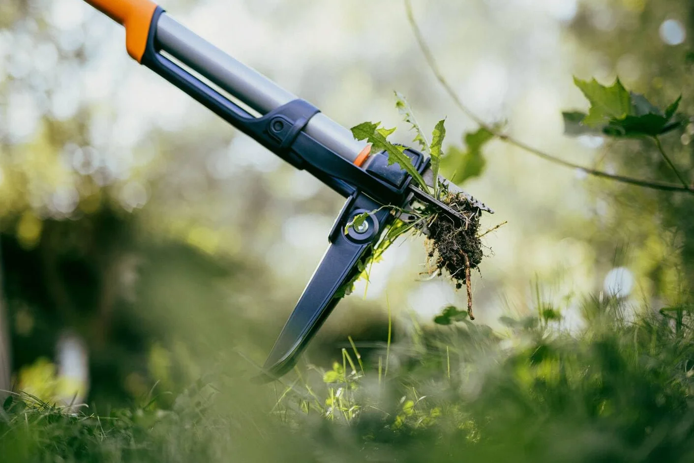 Fiskars Ergonomic Weed Puller Ecom