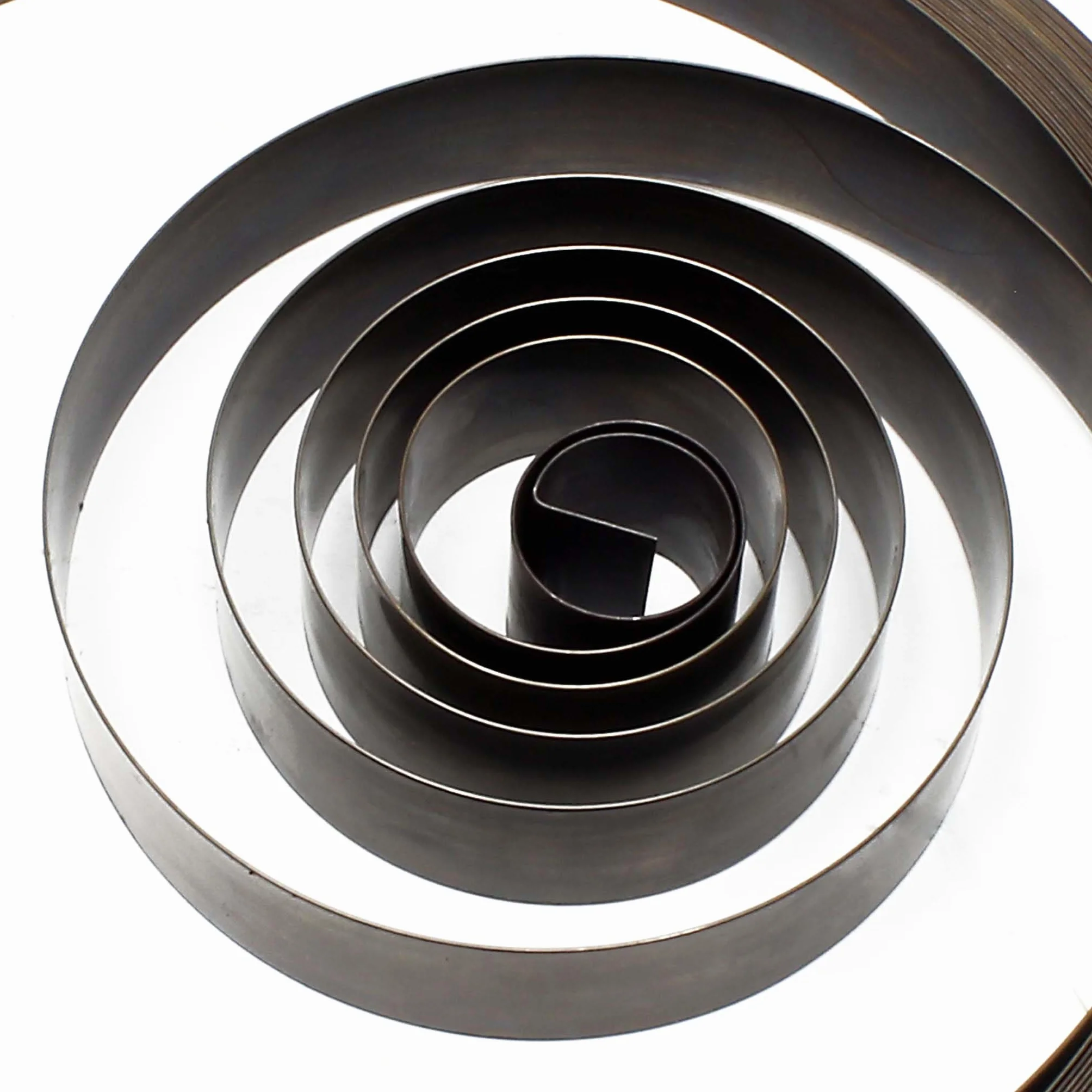 Część zamienna sprężyna stalowa sprężyna zamienna do nawijarki węża pneumatycznego