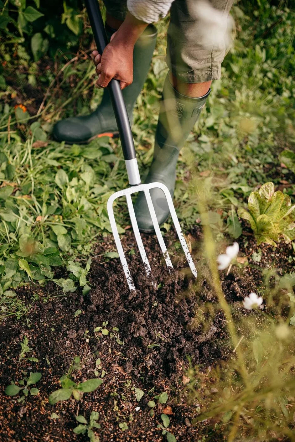 Fiskars Widły szpadlowe do twardych, kamienistych gleb, z 4 zębami, długość: 120 cm, zęby stali / trzonek z tworzywa sztucznego wzmocnionego włóknem szklanym, czarny/pomarańczowy,