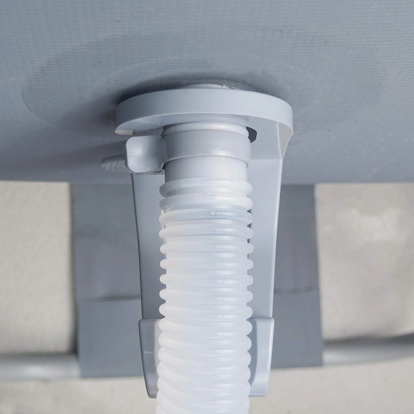 Bestway Flowclear, kopolimer akrylonitrylo-butadienowo-styrenowy (ABS) 2 sztuki wsporników węża do basenów z przyłączami 32 mm