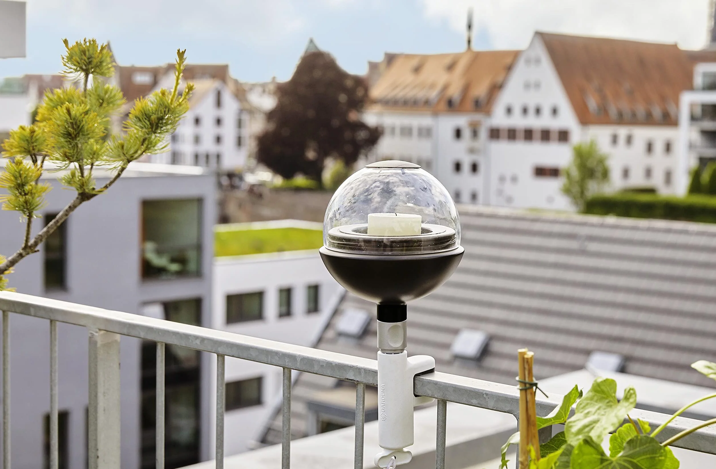 Gardena ClickUp! Uchwyt balkonowy: Uniwersalny uchwyt do wszystkich produktów ClickUp! łatwe w użyciu, odpowiednie na prawie każdy balkon (11410-20)