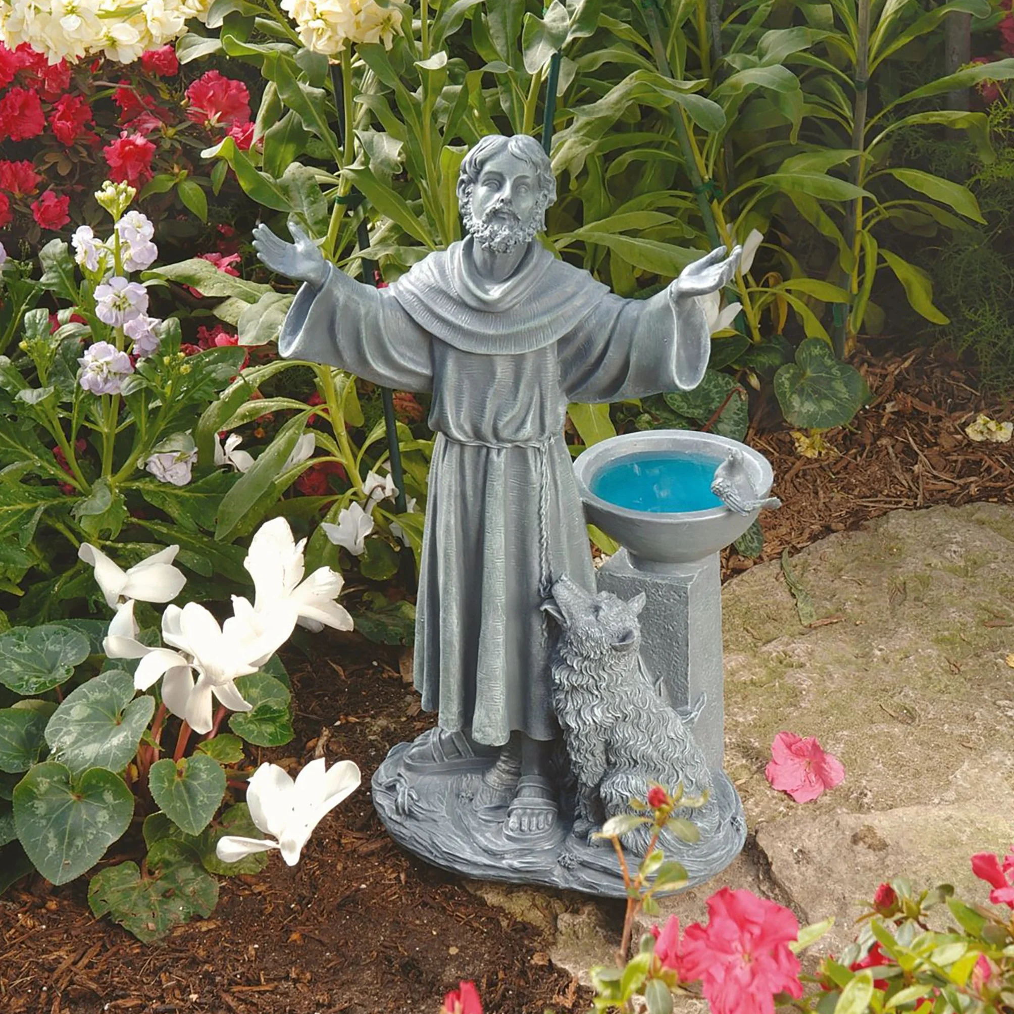 Design Toscano błogosławieństwo św. Franciszka religijna statuetka ogrodowa z karmnikiem dla ptaków 48 cm żywica poliestrowa szary kamień zielony