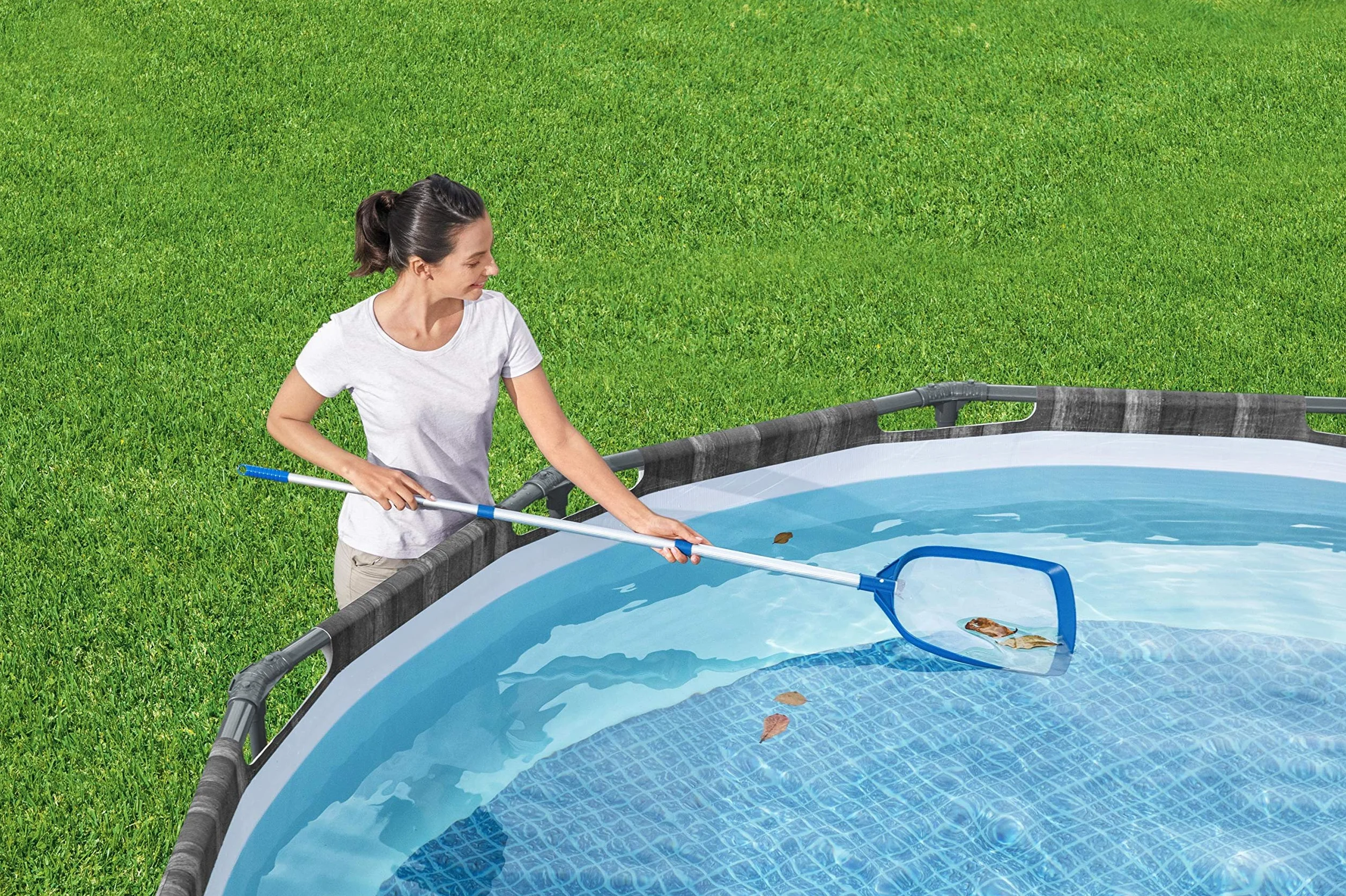 Bestway Flowclear™ Aquascoop Skimmer Set