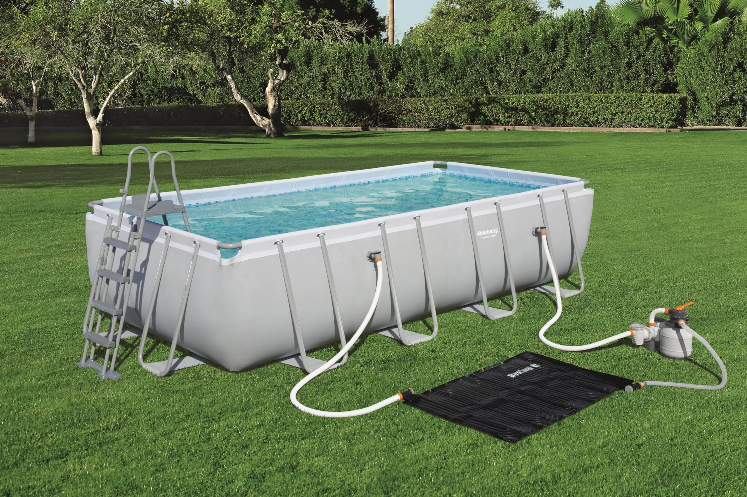 Bestway Flowclear™ 43" X 67"/1.10M X 1.71M Clean Sun Powered Pool Pad