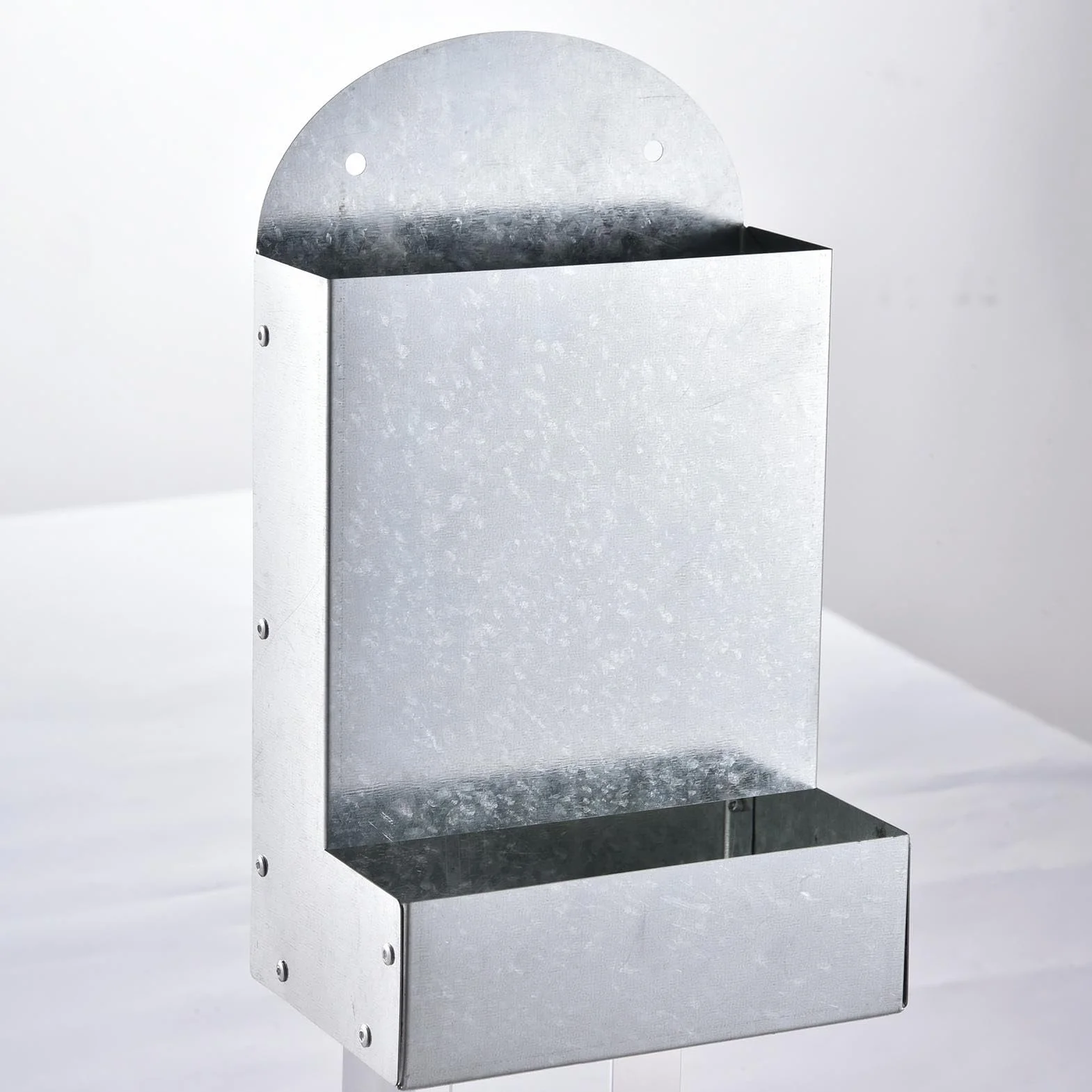 Chicken Feeder Grit, Chickens Coop Feeder, Portable Chick Feeding, Outdoor Accessory, Easy to Use and Maintain, Ideal for Duck, Farm, 5.9x3.9x10.2inches