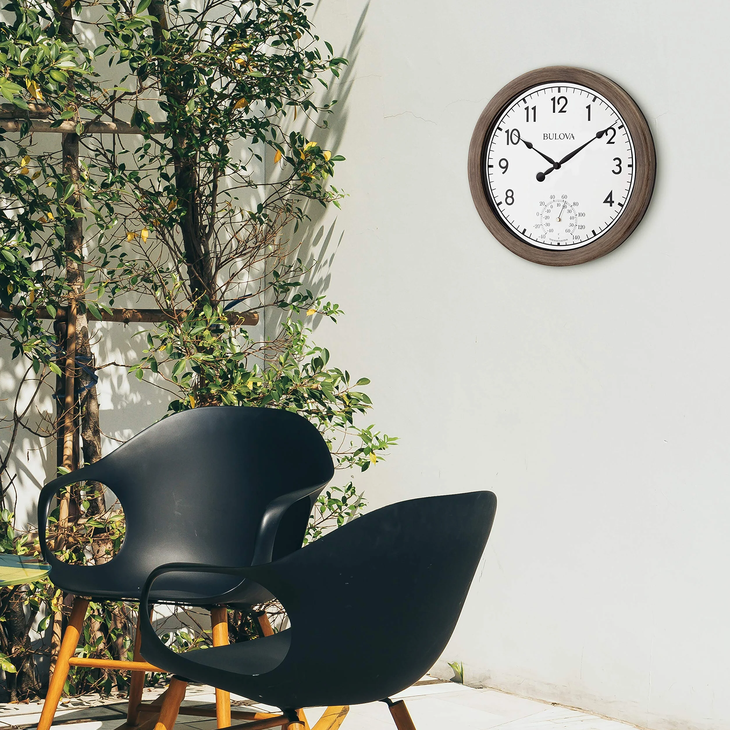 Bulova Patio Time zegar ścienny 10,25 cala rattanowe