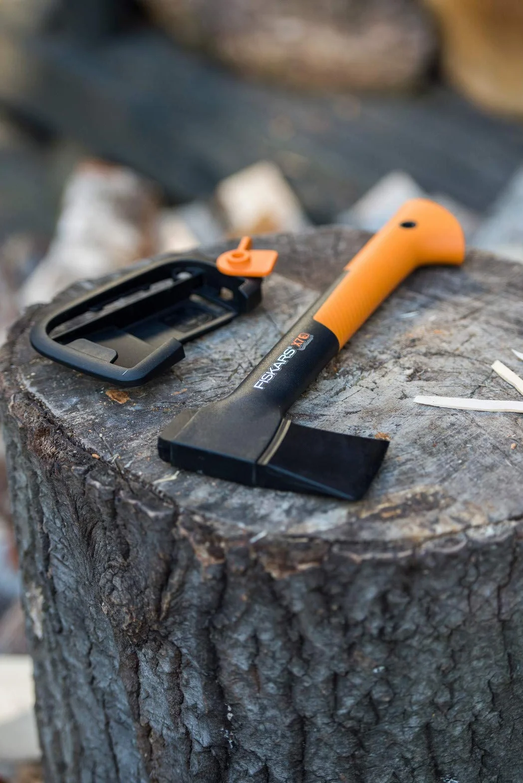 Fiskars X-Series Zestaw Siekiery z Ostrzałką, Czarny/Pomarańczowy, X7-XS