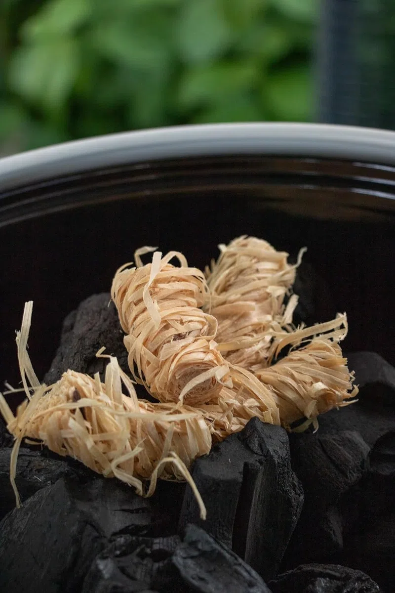 Podpałka do grilla, podpałka do kominka, podpałka (ekologiczna wełna rozpalana z produktów naturalnych, do rozpalania węgla do grilla, ogniska lub kominka), pudełko 7,5 kg