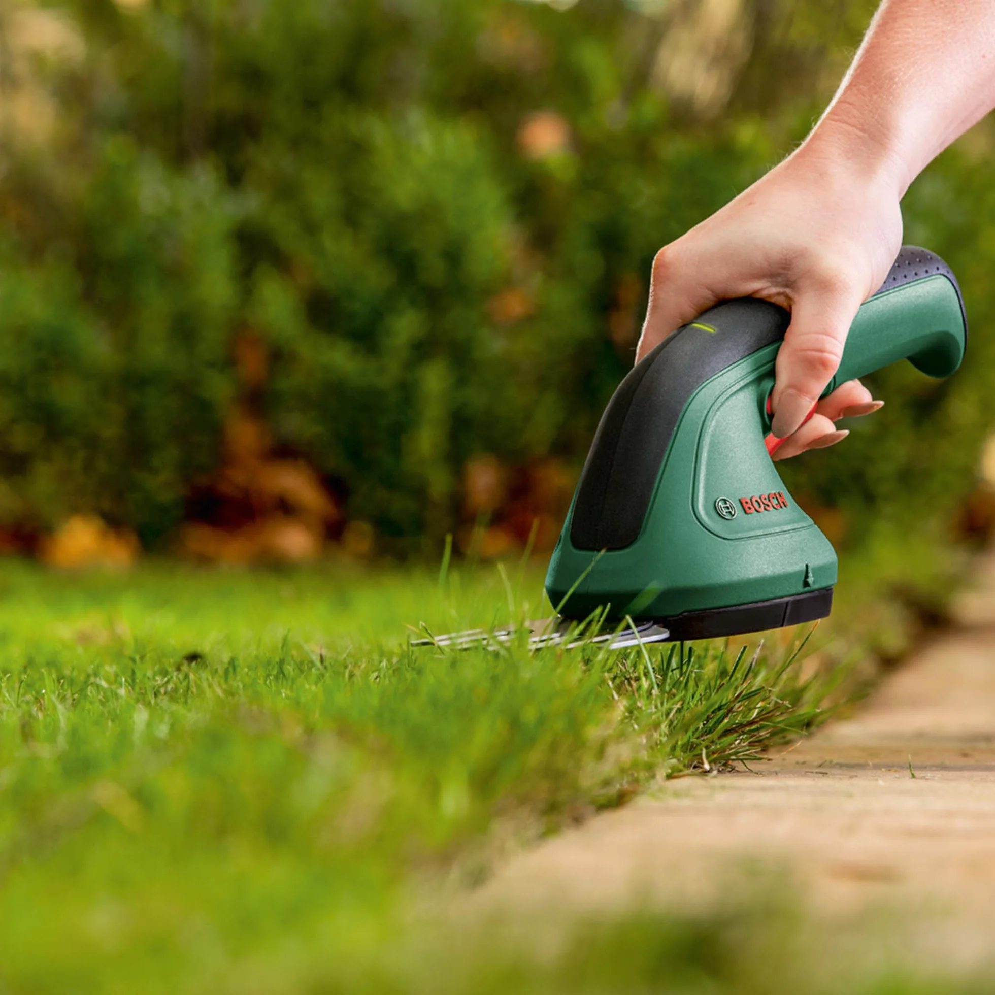 Bosch EasyShear Nożyce do Trawy 80 mm