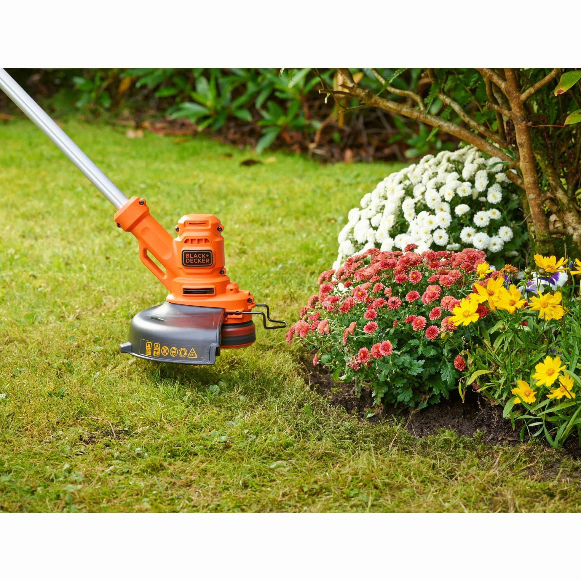 Black+Decker Besta525 elektryczna podkaszarka do trawy 450 W 25 cm E-Drive AFS