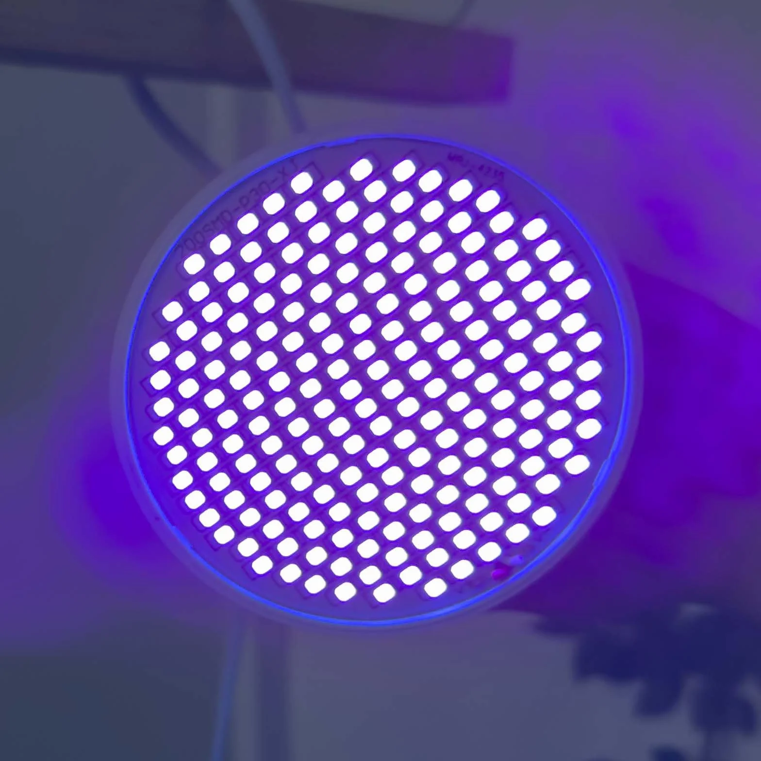 Żarówka LED UV do roślin domowych, pełne spektrum UVA/UVB 300-400 nm, stymulator chlorofilu i owocowania kwitnienia, energooszczędna lampa ultrafioletowa do hydroponiki i szklarni